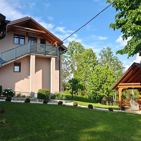 Apartment Sara Rakovica Buitenkant foto